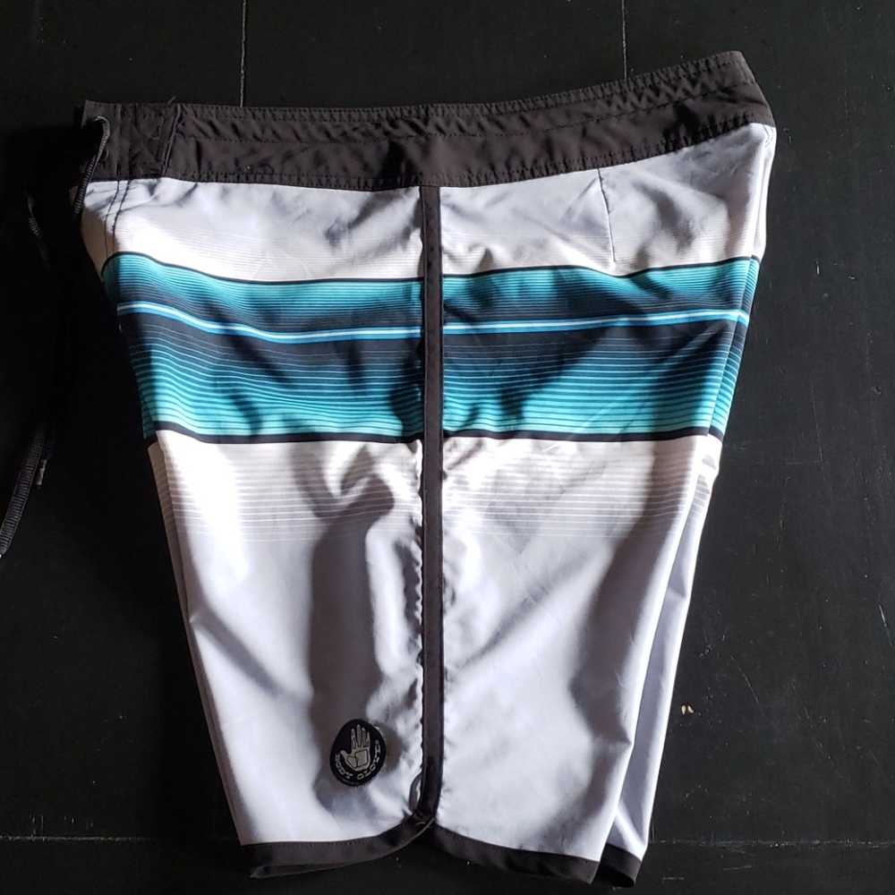 Like New Body Glove Boardshorts